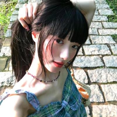 港口的日本姑娘
